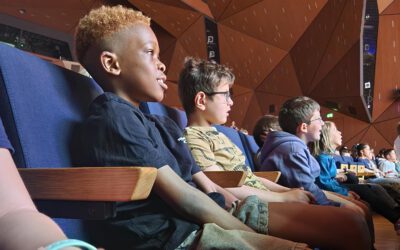Theaterbesuch der zweiten Klassen in Stuttgart